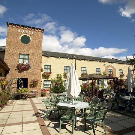 Corn Mill Lodge Hotel Лидс Экстерьер фото